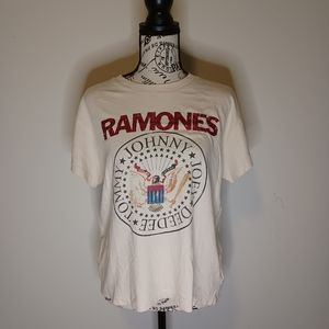 NWOT Daydreamer Brand Faded T-shirt size M, colors red beige and blue, Women's